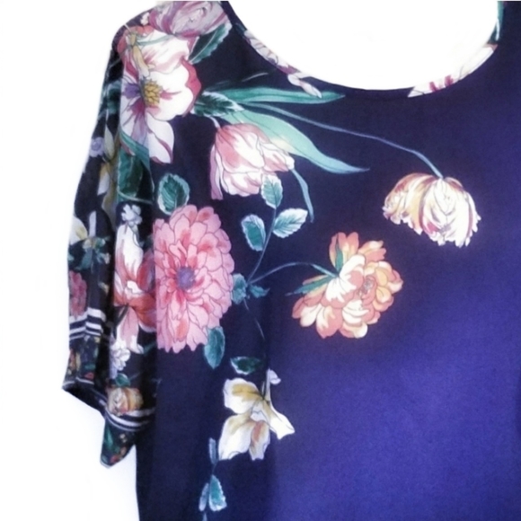 Liz Claiborne Secret Garden Floral Tunic Top Navy Size M - Picture 3 of 11